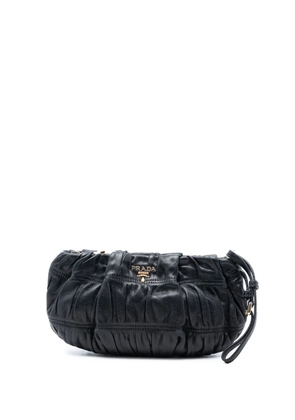 Prada Pre-Owned 2021-2026 Nappa Gaufre Wristlet clutch bag - Black