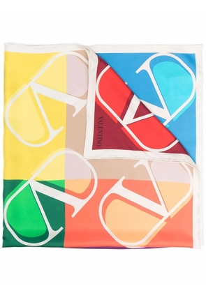 Valentino Garavani VLogo silk scarf - Red