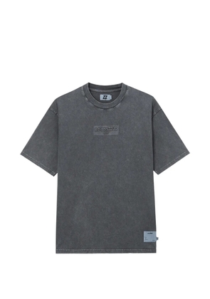 izzue embossed T-shirt - Grey