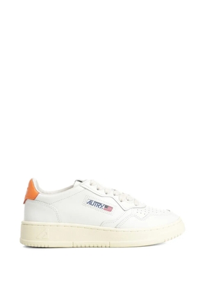 Autry Medalist low leather sneakers - White