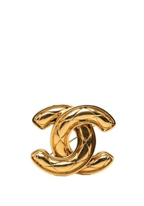 CHANEL Pre-Owned 1970-1980 Gold Plated CC Quilted Brooch costume brooch
