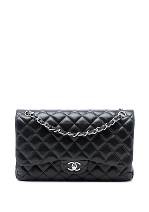 CHANEL Pre-Owned 2011 Jumbo Classic Lambskin Double Flap shoulder bag - Black