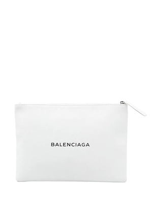 Balenciaga Pre-Owned 2017 Leather Everyday clutch bag - White