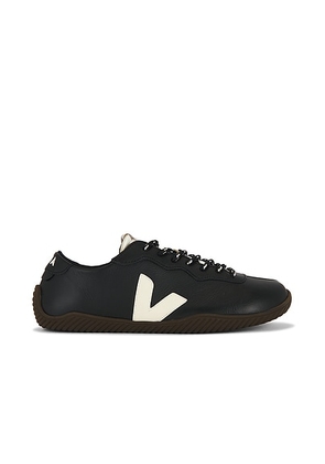 Veja Jitsu Sneaker in Black  Pierre  & Eagle - Black. Size 39 (also in 40, 42, 43, 44, 45, 46).