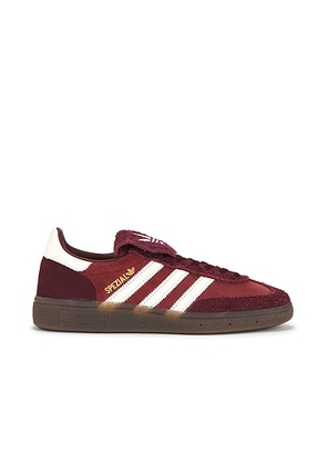 Adidas Originals Handball Spezial LT Sneaker in Shadow Red  Off White  & Gum 5 - Wine. Size 10 (also in 11, 5, 6, 6.5, 7, 7.5, 8, 8.5, 9, 9.5).
