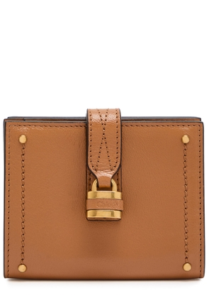 Chloe Paddington Grained Leather Wallet - Brown - One Size