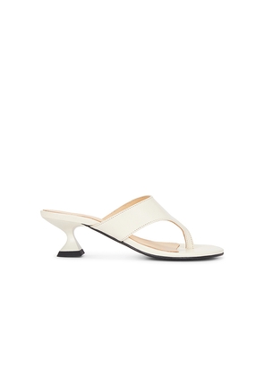 ALOHAS Tess Sandals in Cream. Size 35. Also in 36.
