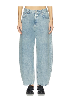 CLOSED Jazzie Barrel Jeans in Blue. Size 25. Also in 23, 24, 26, 27, 28, 29, 30, 31, 32.