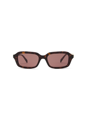 Gucci Rectangular Sunglasses in Brown.