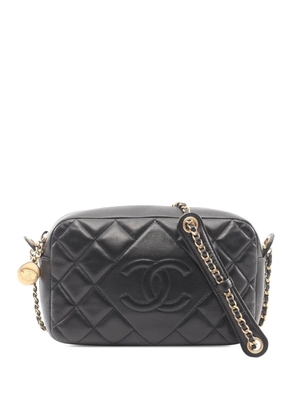 CHANEL Pre-Owned 2013-2014 CC Quilted Lambskin Diamond Camera Bag crossbody bag - Black