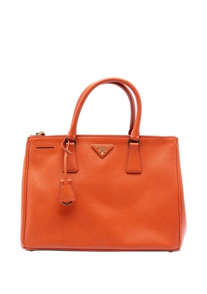 Prada Pre-Owned 2013-2026 Medium Saffiano Lux Galleria Double Zip satchel - Orange