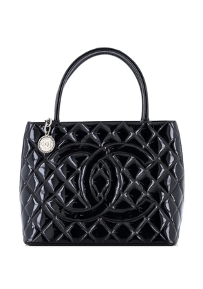 CHANEL Pre-Owned Medallion Quilted Patent tote bag - Black