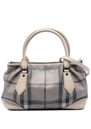 Burberry Pre-Owned 2000-2025 Smoke Check Coated Canvas Heathcliff satchel - Grey