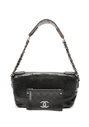 CHANEL Pre-Owned 2006-2008 logo-detail shoulder bag - Black