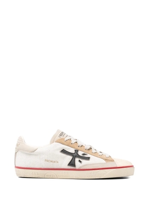 Premiata Steven 8052 appliqué sneakers - Neutrals