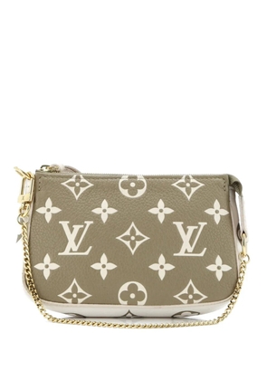 Louis Vuitton Pre-Owned Pochette Accessoires Spring in the City Monogram Empreinte Leather Mini clutch bag - Green