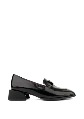 LINDA BAUMANN black loafers