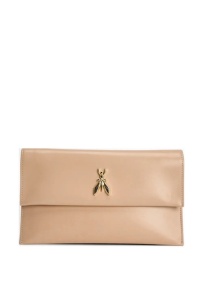 Patrizia Pepe logo-detail clutch bag - Neutrals