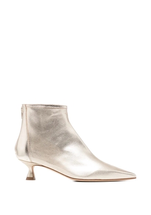 Anna F. pointed-toe boots - Gold