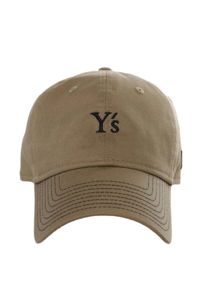 Y's logo-detail baseball cap - Neutrals
