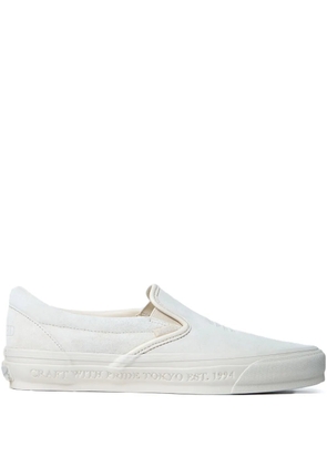 Vans x Neighborhood 98 slip-on suede sneakers - White