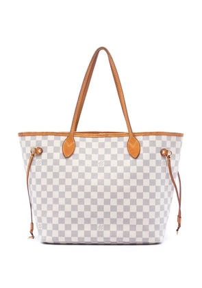 Louis Vuitton Pre-Owned 2017 Damier Azur Neverfull MM tote bag - White