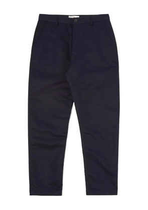 Universal Works tapered chino trousers - Blue