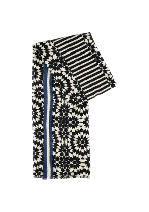 Me & K geometric striped scarf - Black