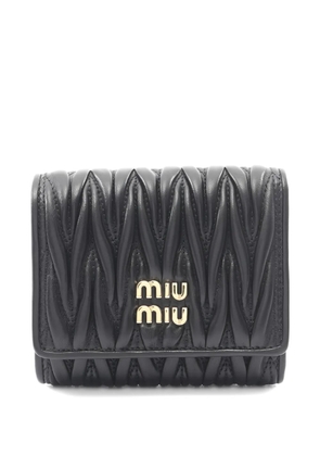Miu Miu Pre-Owned 2020s small matelassé trifold wallet - Black