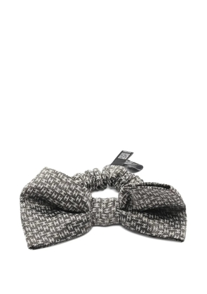 CHANEL Pre-Owned 1986-1988s coco-pattern bow-detail silk hair tie - Black