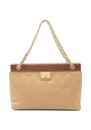 CHANEL Pre-Owned 2003-2004 matelassé shoulder bag - Neutrals