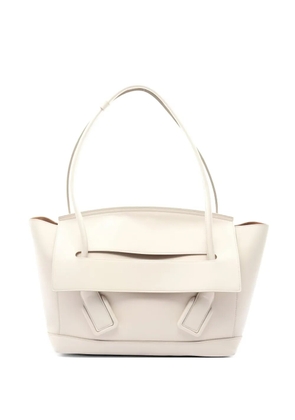 Bottega Veneta Pre-Owned 2000s The Arco 48 shoulder bag - White
