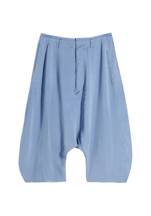 LEMAIRE pleated dropped bermuda shorts - Blue