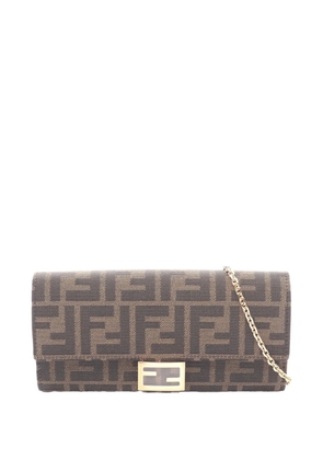 Fendi Pre-Owned 2000-2010 Zucca Canvas Continental Wallet on Chain crossbody bag - Brown