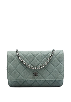 CHANEL Pre-Owned 2012 CC Quilted Caviar Wallet on Chain crossbody bag - Blue