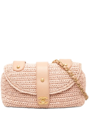 CHANEL Pre-Owned 2005-2006 CC Woven Raffia Flap crossbody bag - Pink