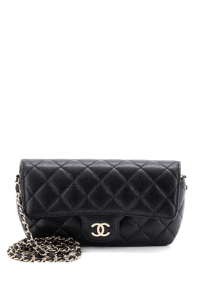 CHANEL Pre-Owned Classic Sunglasses Case with Chain Quilted Caviar clutch bag - Black