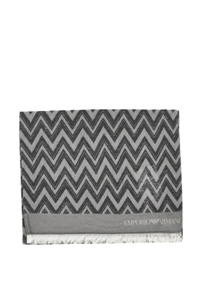 Emporio Armani chevron-pattern scarf - Grey