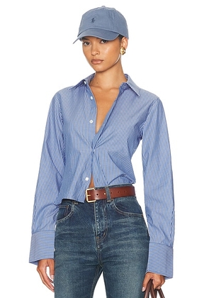 Helsa Pinstripe Poplin Fitted Shirt in Blue Pinstripe - Blue. Size S (also in ).