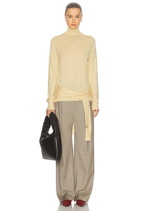 Toteme Double-Sleeve Turtleneck Sweater in Champagne - Beige. Size XS (also in ).
