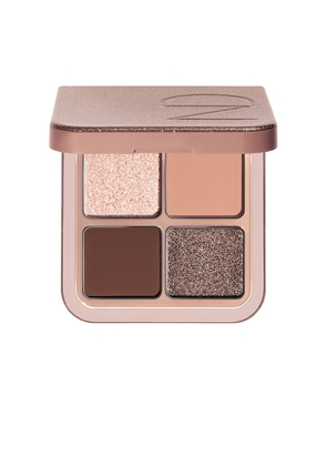Natasha Denona Luxe Glam Compact Quad Eyeshadow Palette in Nude.