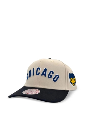 Mitchell & Ness MLB Off Word Pro Cooperstown Cubs logo plaque cap - Neutrals