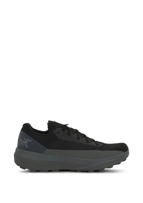 Arc'teryx Norvan LD logo-print sneakers - Black
