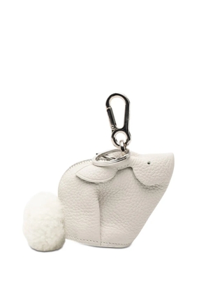 Loewe Pre-Owned 2017 Pebbled Calfskin Bunny Bag Charm coin pouch - White