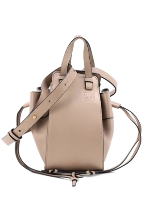 Loewe Pre-Owned Hammock Bag Leather Mini hobo bag - Neutrals