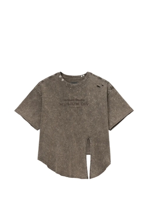 Musium Div. distressed split-back T-shirt - Brown