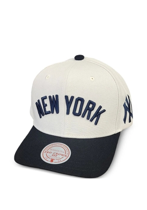 Mitchell & Ness x MLB Yankees embroidered cap - Neutrals