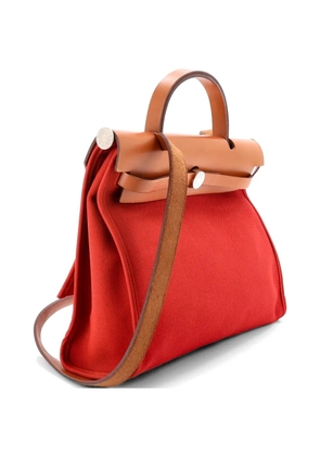 Hermès Pre-Owned Herbag Zip Leather and Toile 31 shoulder bag - Red