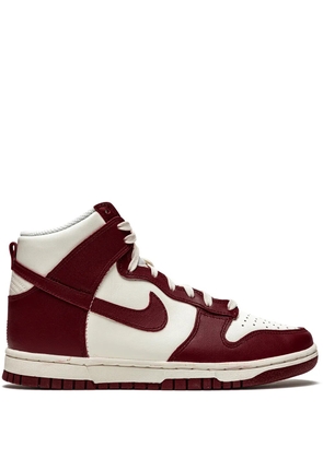 Nike Dunk High 'Team Red' sneakers