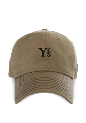 Y's logo-detail baseball cap - Neutrals